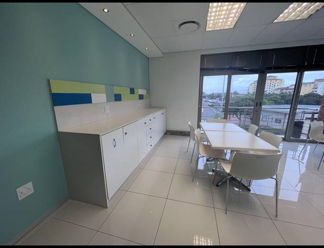 292M² OFFICE TO LET IN CENTURY CITY